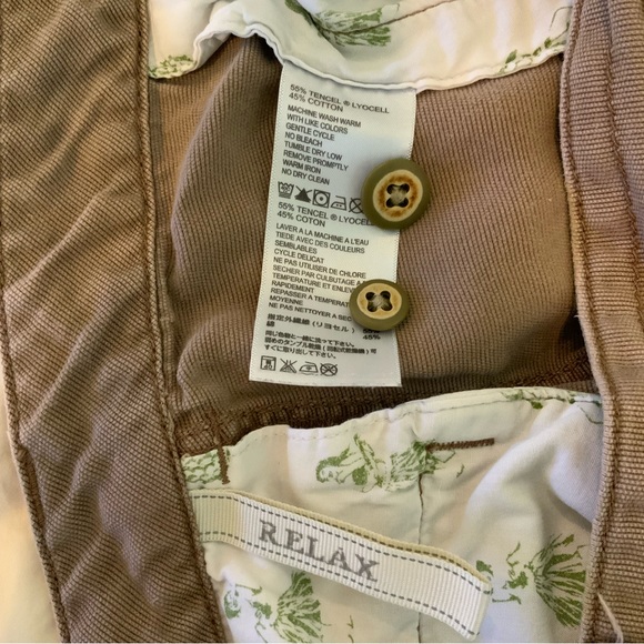 Tommy Bahama Relax Cargo Shorts Tan Casual With Logo Size 38 - Picture 9 of 9